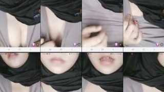 Dedek Jilboobs binal jilat tetek