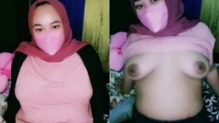 Debycakra Jilbab pamer toket Dream Live