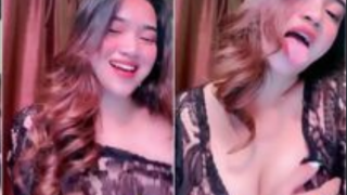 Naya Live Hot Lagi Nih Utingnya Pink