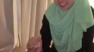 Video Jilbab Sange Minta ML