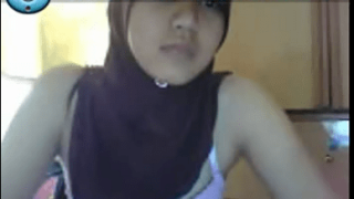 Video Skandal ABG Berjilbab Lugu Camsex Bugil